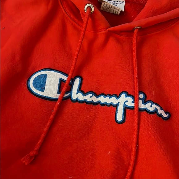 Champion Bold Red Hoodie cropped - Picture 3 of 7